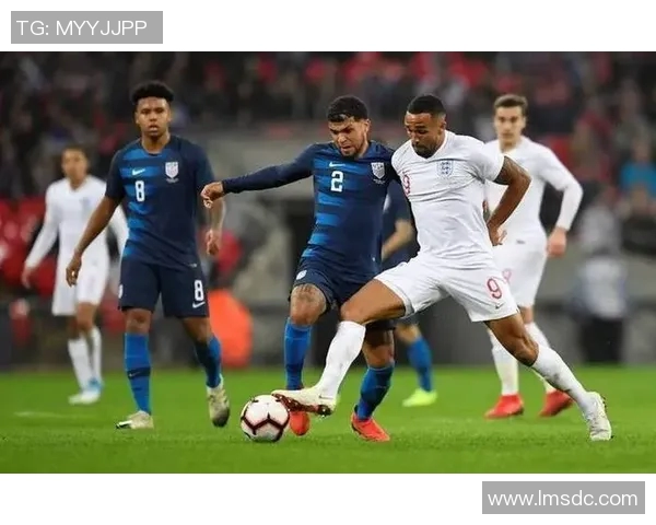 2019美洲金杯决赛精彩回顾美国队对阵牙买加队的激烈对抗 2019美洲金杯决赛精彩回顾美国队对阵牙买加队的激烈对抗