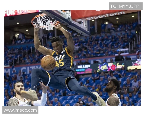 多诺万米切尔引领球队崛起展现全能球技助力NBA新篇章