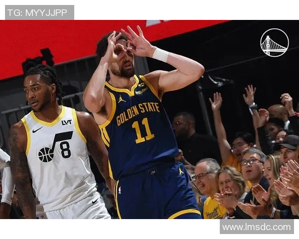 2021年NBA勇士与爵士激战回顾球星表现与战术分析全景展现