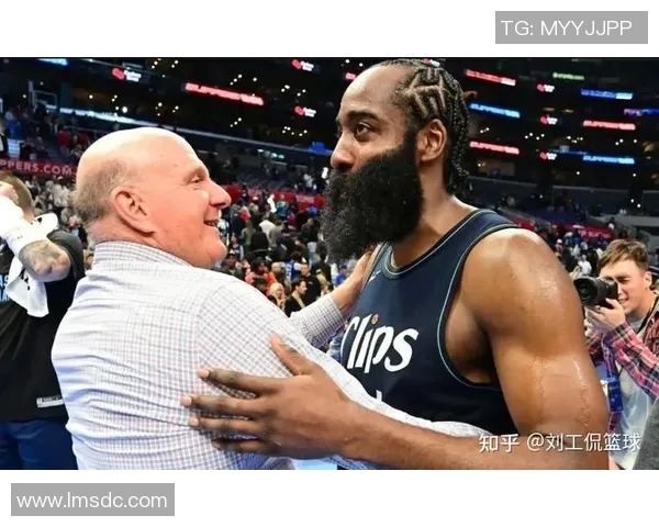 2019年森林狼与快船激战回顾：一场精彩的NBA对决与球星表现分析