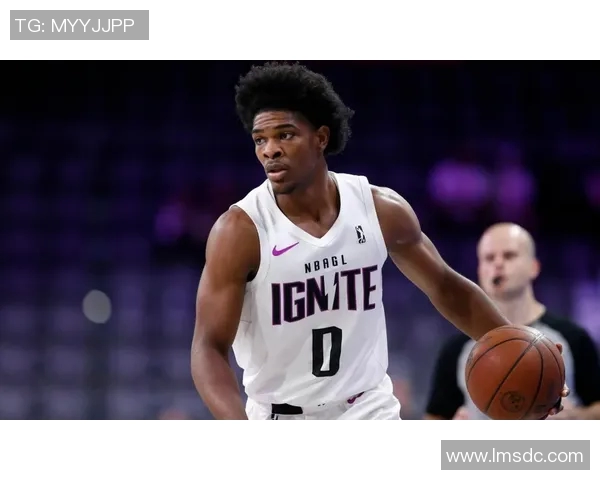 斯库特亨德森的崛起之路：从天才少年到NBA新星的传奇旅程