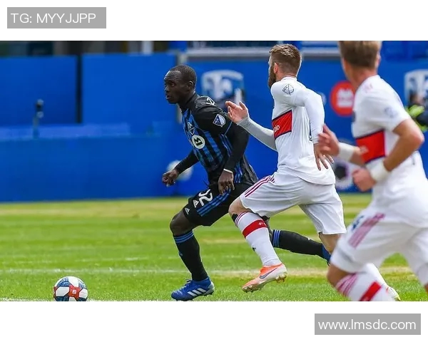 法拉帝水流与马拉瓜的激烈对决揭示足球战术与团队合作的重要性