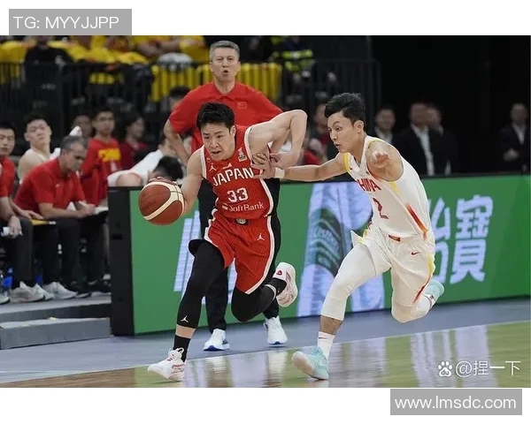 中国男篮与热火精彩对决集锦回顾展现篮球魅力与激情瞬间 中国男篮与热火精彩对决集锦回顾展现篮球魅力与激情瞬间