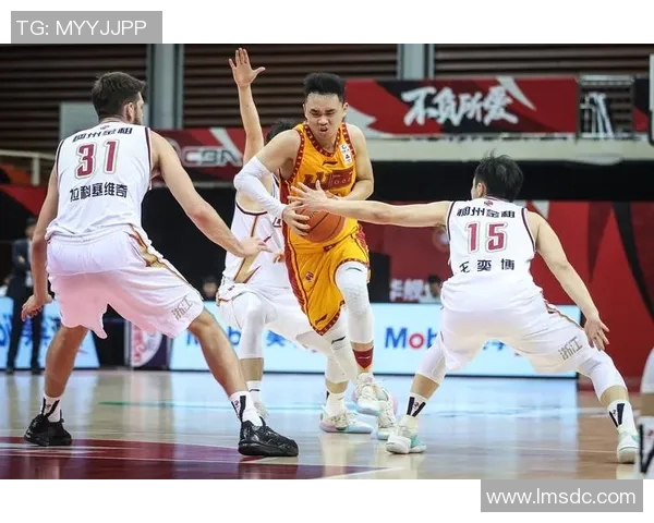 原帅：从新星崛起到篮球赛场的领军人物，探索他的成长之路与未来展望