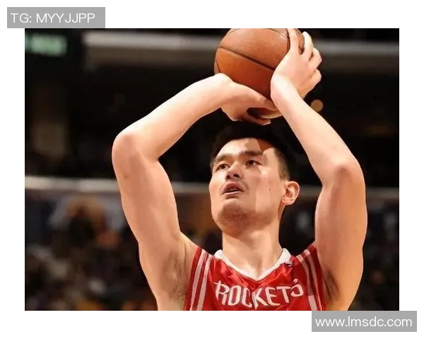 姚明与林书豪的篮球传奇对决：从中国篮球的崛起到NBA的辉煌历程