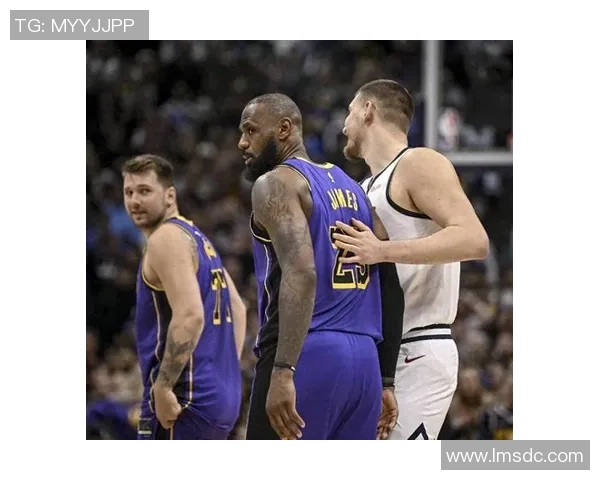 湖人对决掘金精彩回顾:谁将赢得季前赛的胜利与荣耀 湖人对决掘金精彩回顾:谁将赢得季前赛的胜利与荣耀