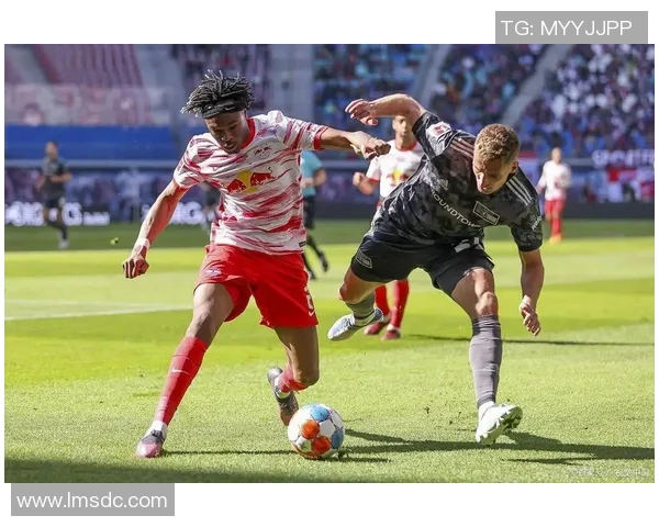 红牛战沃尔夫斯堡激战即将上演谁能笑到最后成就辉煌之夜