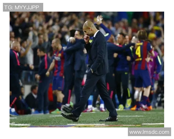 莱万转投巴萨引发拜仁球迷愤怒声讨称其忘恩负义