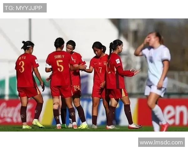 中国女足对阵喀麦隆女足精彩比分揭晓比赛回顾与精彩瞬间分析