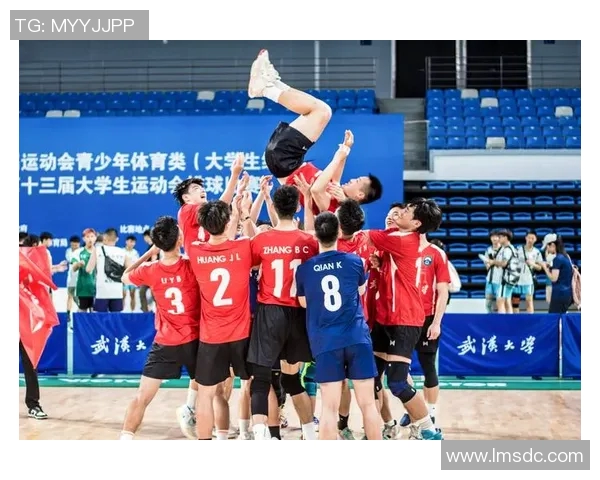 武汉排球队区域防守创新之路:重塑战术理念与团队协作新模式 武汉排球队区域防守创新之路:重塑战术理念与团队协作新模式