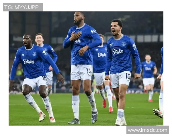 英超狼队与埃弗顿激战成平比分揭晓精彩瞬间回顾