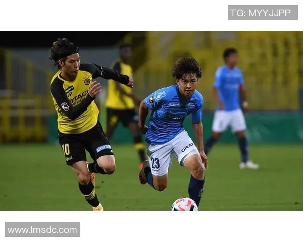 金泽足球主场迎战冈山球队期待精彩对决与激情碰撞