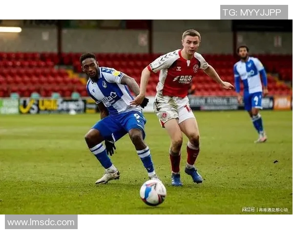 阿尔克青年迎战登博思力争主场胜利展现球队实力与韧性