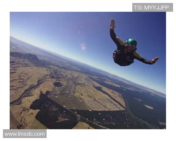 深圳极限运动队的反击之路：探索极限运动的深度与挑战